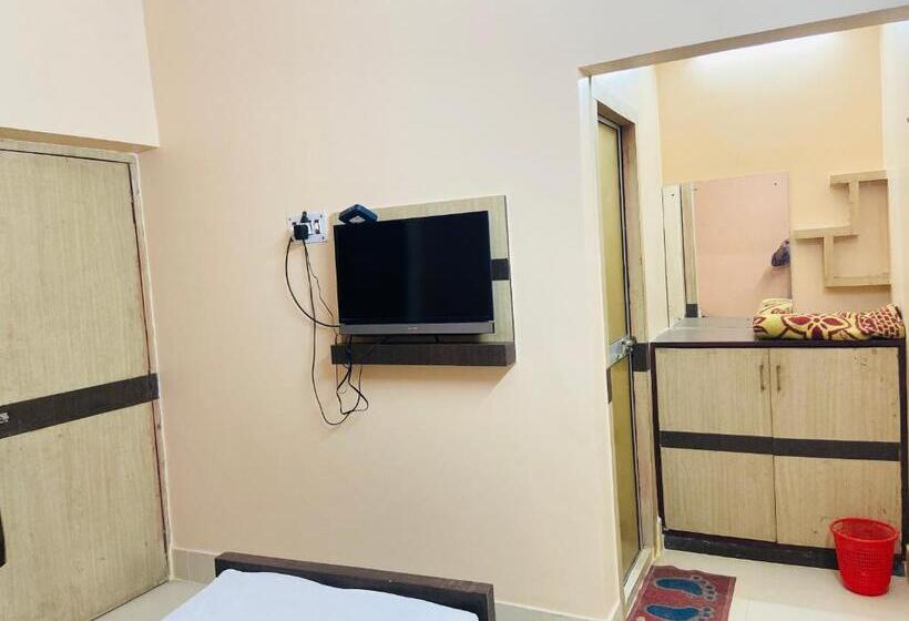 חדר דלוקס יחיד, Nishi