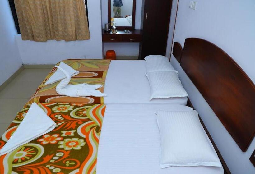 Семейный Номер, Ramanilayam Tourist Home