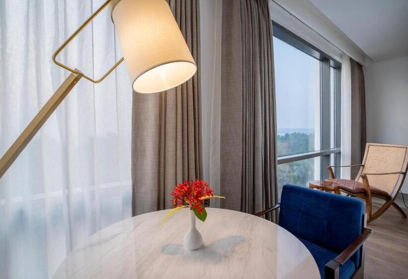 חדר סטנדרט נוף לגינה, The Crescent