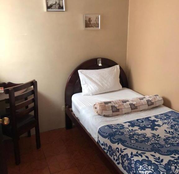 Basis Einzelzimmer, Hostal Casa Franciscana