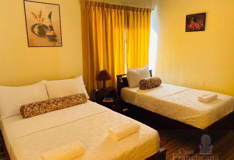 3-Bett-Standardzimmer, Hostal Casa Franciscana