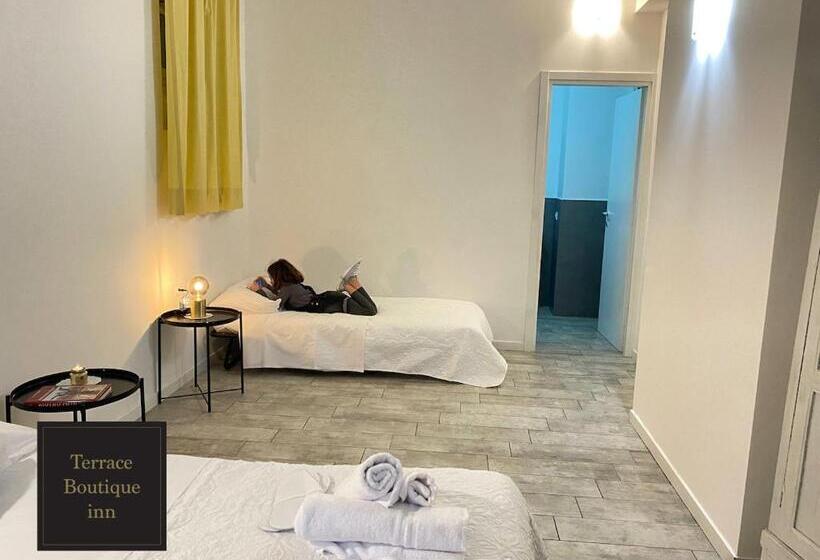 اتاق لوکس سه تخته, Terrace Boutique Inn