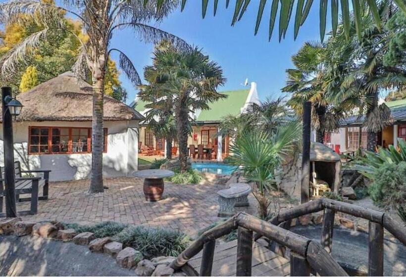 Семейный Номер, The Link Guest Lodge