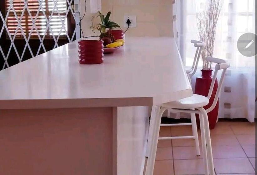 Дом 2 Спальни, The Link Guest Lodge