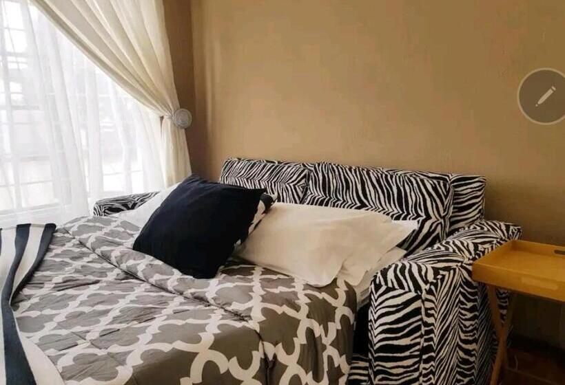 Дом 2 Спальни, The Link Guest Lodge