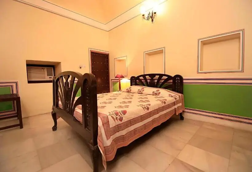 スタンダードルーム, Rajmahal Palace By Kanota Hotels Near Bisalpur Dam