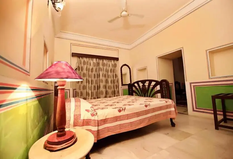 スタンダードルーム, Rajmahal Palace By Kanota Hotels Near Bisalpur Dam
