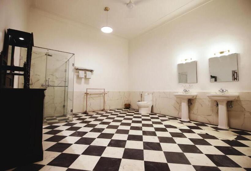 חדר דלוקס, Rajmahal Palace By Kanota Hotels Near Bisalpur Dam