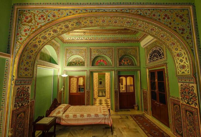 Номер Deluxe, Rajmahal Palace By Kanota Hotels Near Bisalpur Dam
