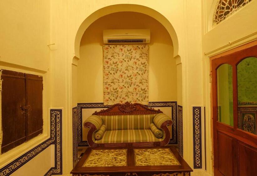 חדר דלוקס, Rajmahal Palace By Kanota Hotels Near Bisalpur Dam