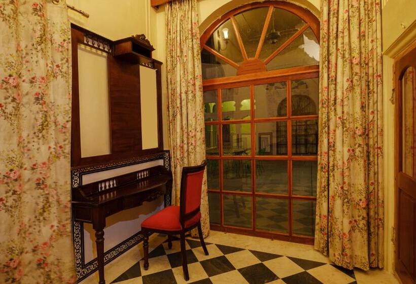 חדר דלוקס, Rajmahal Palace By Kanota Hotels Near Bisalpur Dam