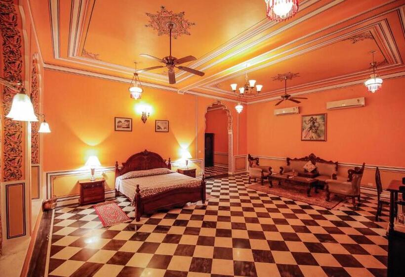 סוויטה מלכותית, Rajmahal Palace By Kanota Hotels Near Bisalpur Dam