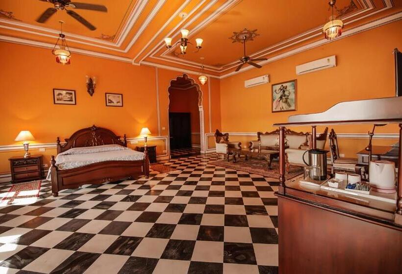 סוויטה מלכותית, Rajmahal Palace By Kanota Hotels Near Bisalpur Dam
