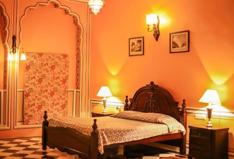 Королевский Люкс, Rajmahal Palace By Kanota Hotels Near Bisalpur Dam