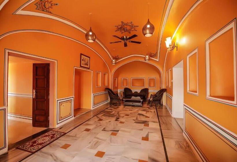 סוויטה מלכותית, Rajmahal Palace By Kanota Hotels Near Bisalpur Dam