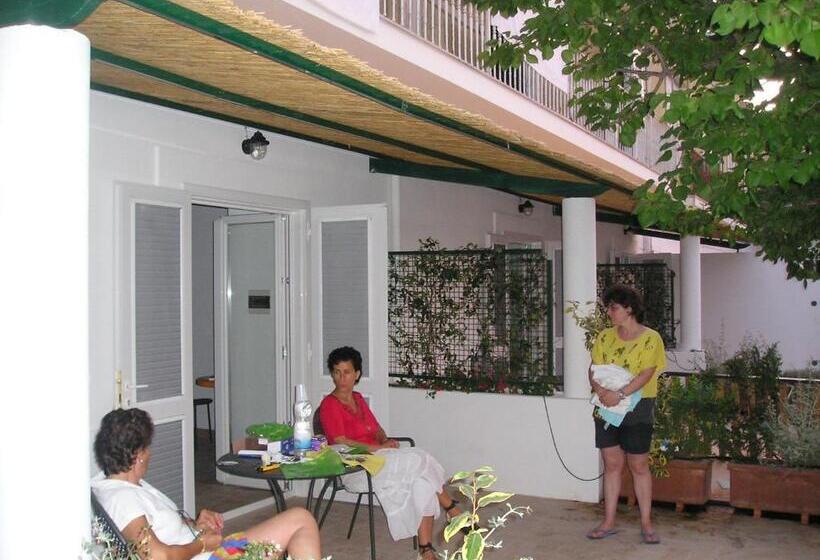 스탠다드 트리플 룸, Agenzia Isotur Villa Olimpia