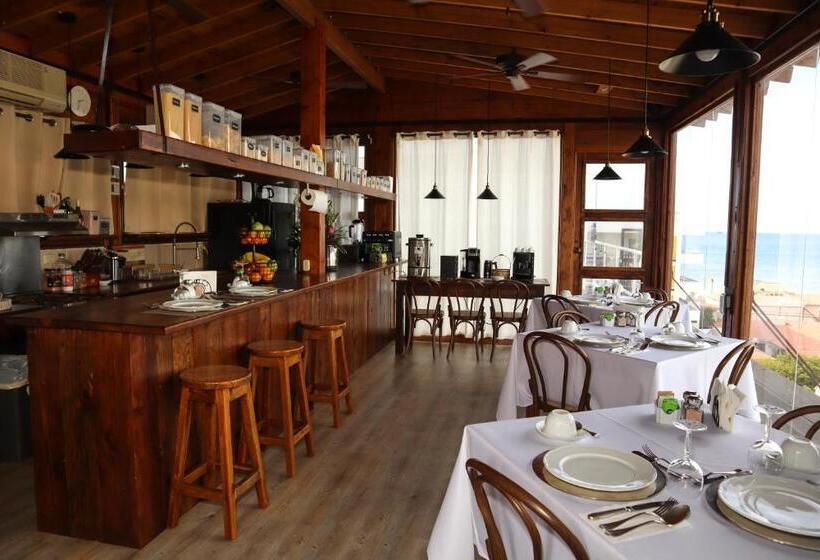 اتاق لوکس با بالکن و چشم‌انداز دریا, Residence Las Flores