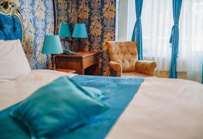 패밀리 스위트, Green Moringa Termal