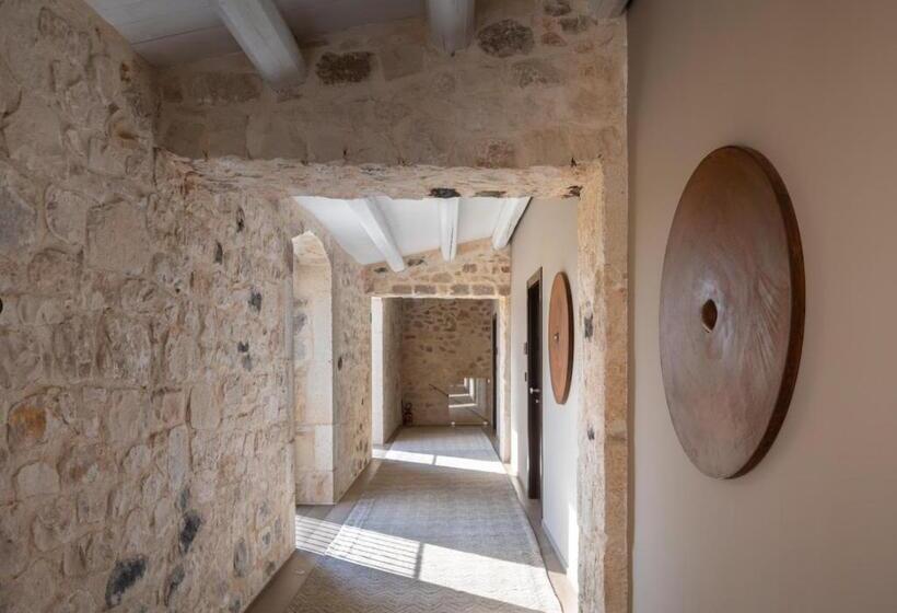 デラックストリプルルーム, Pietra D'acqua Resort & Spa By Geocharme