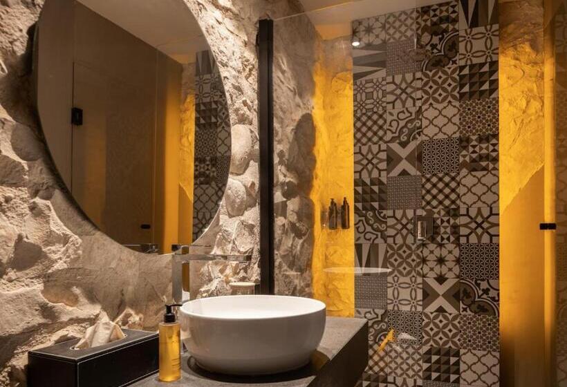 デラックストリプルルーム, Pietra D'acqua Resort & Spa By Geocharme