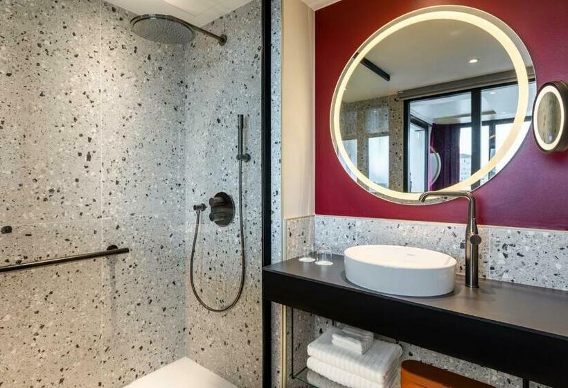 Номер Стандарт Вид на Город, Renaissance Bordeaux