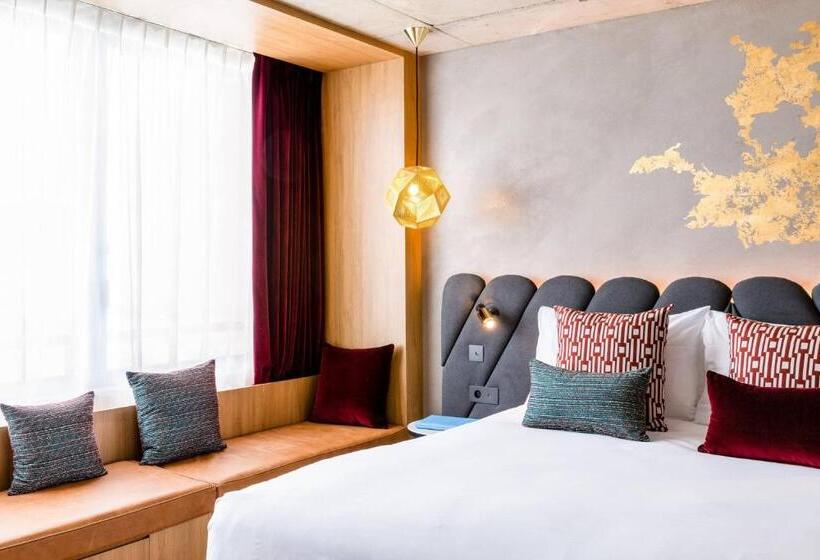 Номер Стандарт, Renaissance Bordeaux