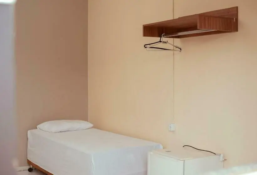 スタンダード４人部屋, Rotta