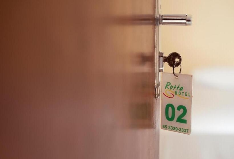 غرفة قياسية رباعية, Rotta