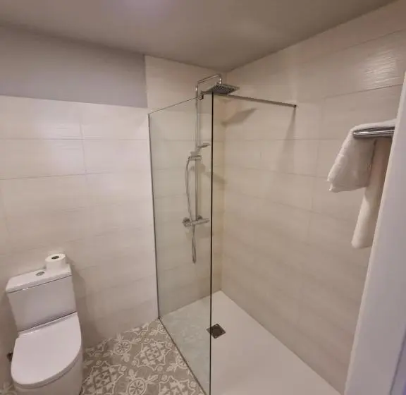 اتاق لوکس یک تخته, Hostal La Rúa