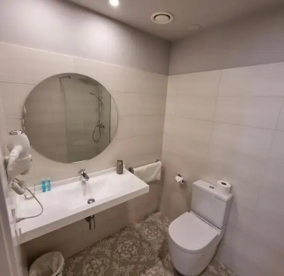 اتاق لوکس یک تخته, Hostal La Rúa