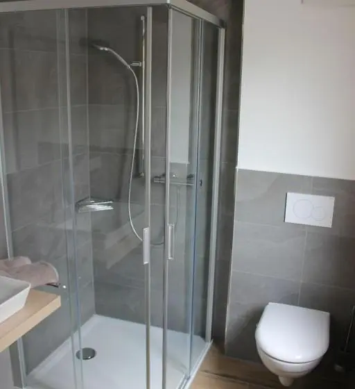 Quarto Familiar, Mesnerwirt