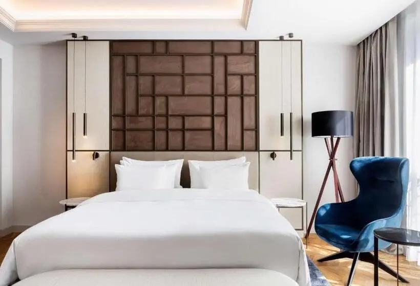 Juniorsviitti, Radisson Collection Hotel, Magdalena Plaza Sevilla