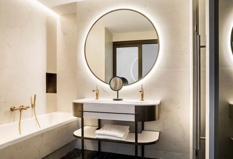 Juniorsviitti, Radisson Collection Hotel, Magdalena Plaza Sevilla
