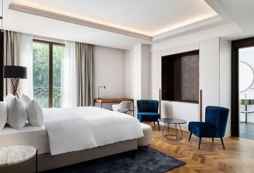 Juniorsviitti, Radisson Collection Hotel, Magdalena Plaza Sevilla