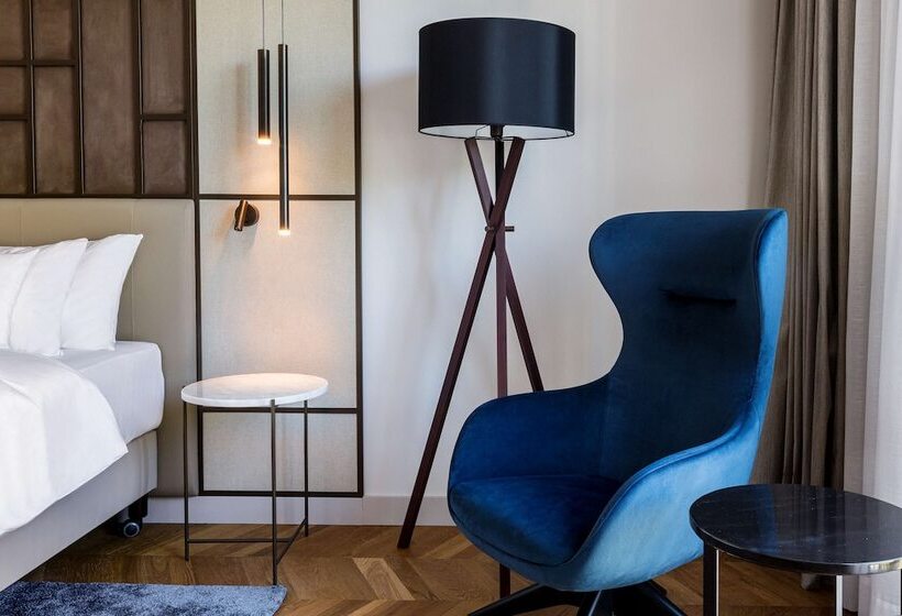 سوییت جونیور, Radisson Collection Hotel, Magdalena Plaza Sevilla