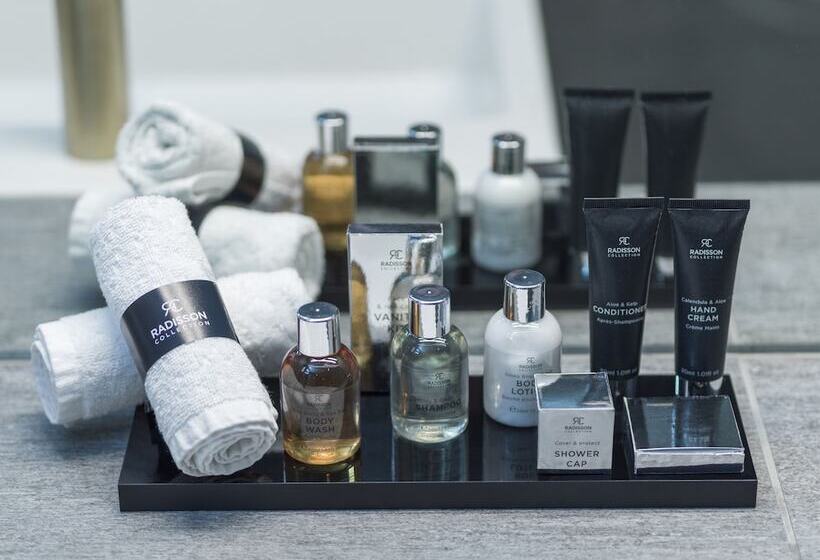 اتاق پرمیوم, Radisson Collection Hotel, Magdalena Plaza Sevilla