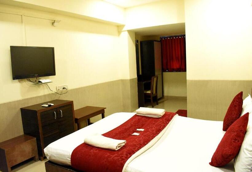 اتاق لوکس, Sai Sharan Stay Inn Near Midc Turbhe, Navi Mumbai