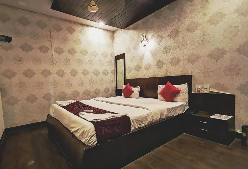 スーペリアールーム, Sai Sharan Stay Inn Near Midc Turbhe, Navi Mumbai