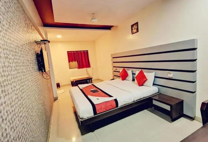 スーペリアールーム, Sai Sharan Stay Inn Near Midc Turbhe, Navi Mumbai