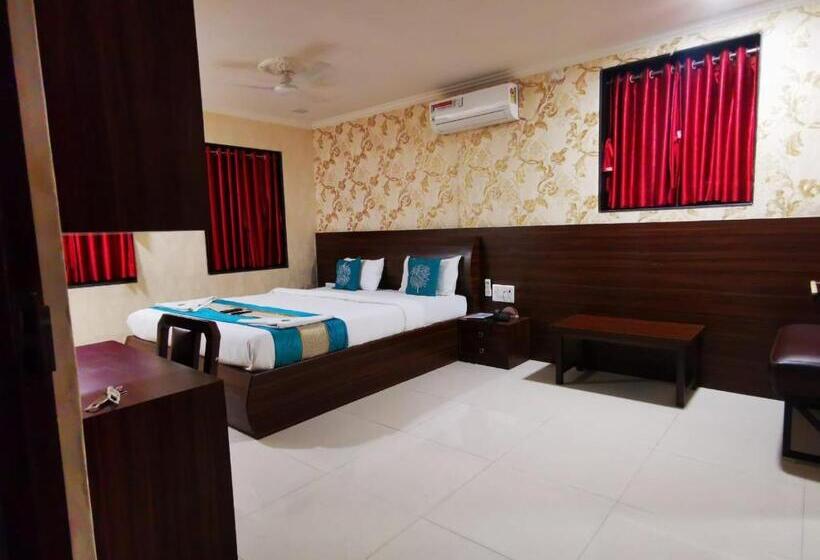 سوییت, Sai Sharan Stay Inn Near Midc Turbhe, Navi Mumbai