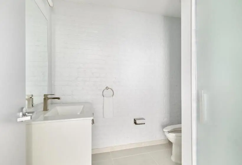 Standard-studio, The King Street House By Kasa