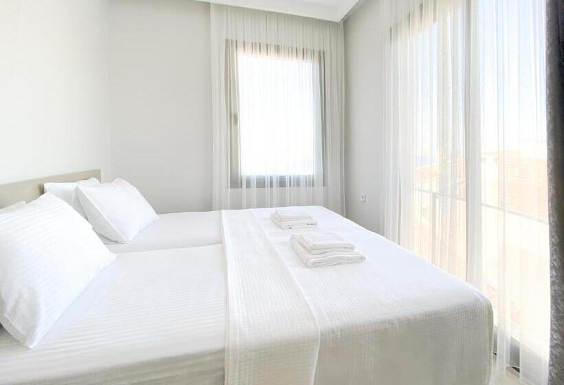 Quarto Quádruplo Estandar Vista Mar, Azize Palas Apart Otel