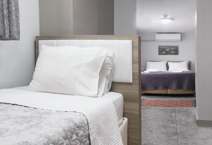اتاق استاندارد سه تخته با چشم‌انداز باغ, Azize Palas Apart Otel