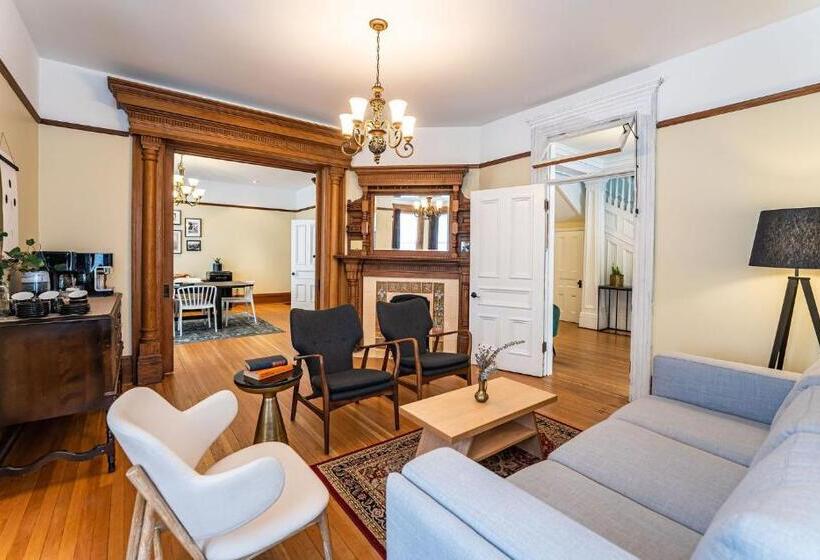 1ベッドルームハウス, The Copeland