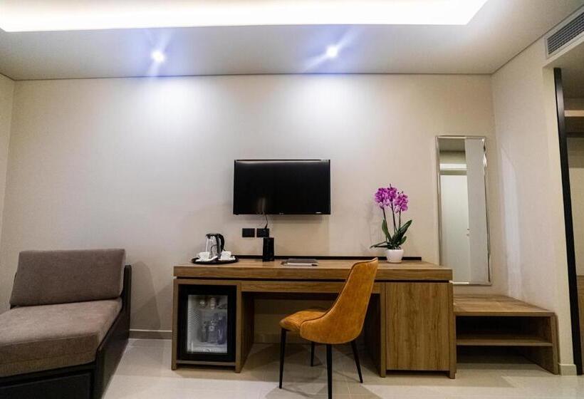 חדר סטנדרט לשלושה, Kraal Hotel Vlore