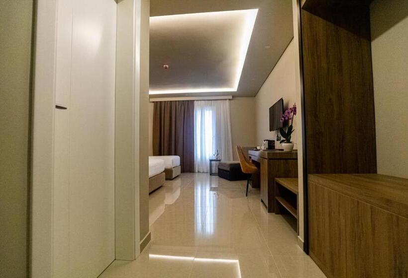 חדר סטנדרט לשלושה, Kraal Hotel Vlore