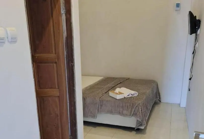 اتاق استاندارد, Krisan Guest House Syariah Banjarbaru Mitra Reddoorz