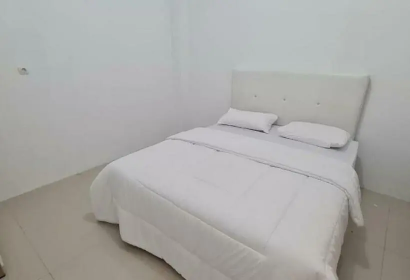 اتاق اکونومی, Krisan Guest House Syariah Banjarbaru Mitra Reddoorz