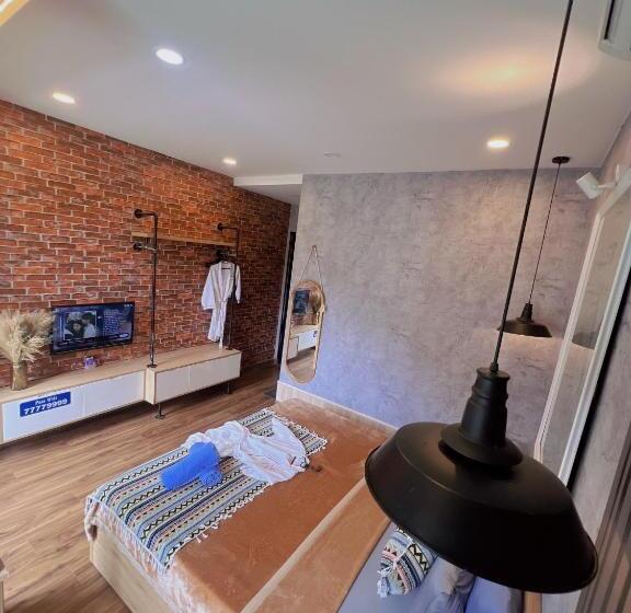 اتاق استاندارد با تخت بزرگ, Mis Hostel Cần Thơ