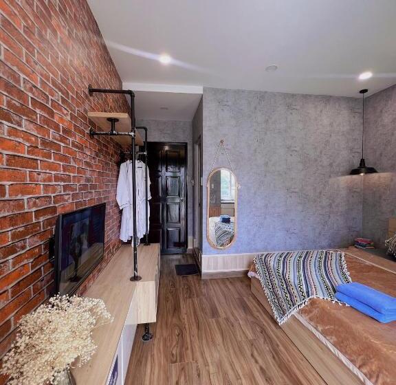 اتاق استاندارد با تخت بزرگ, Mis Hostel Cần Thơ